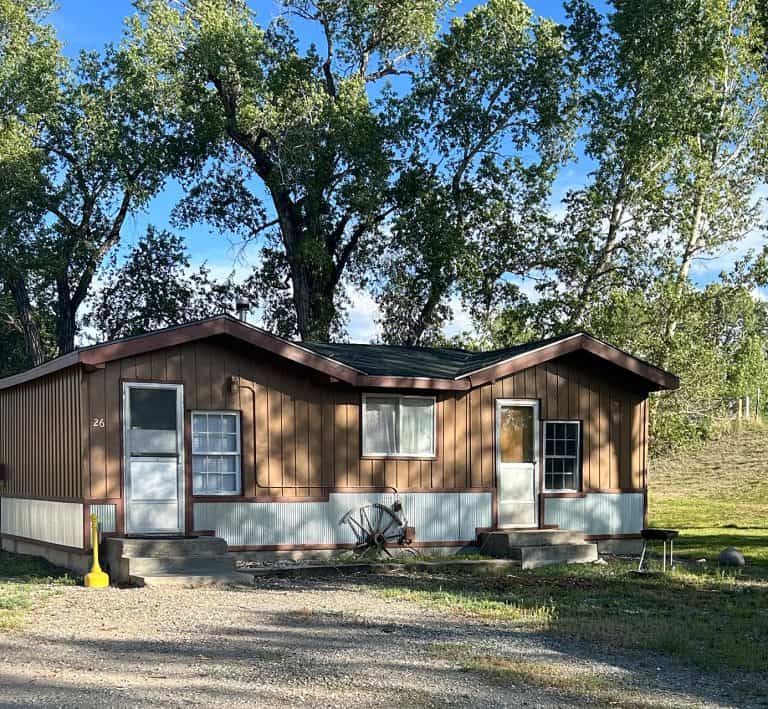 Cozy cabin in Meeteetse, Wyoming at Oasis Motel & RV Park.
